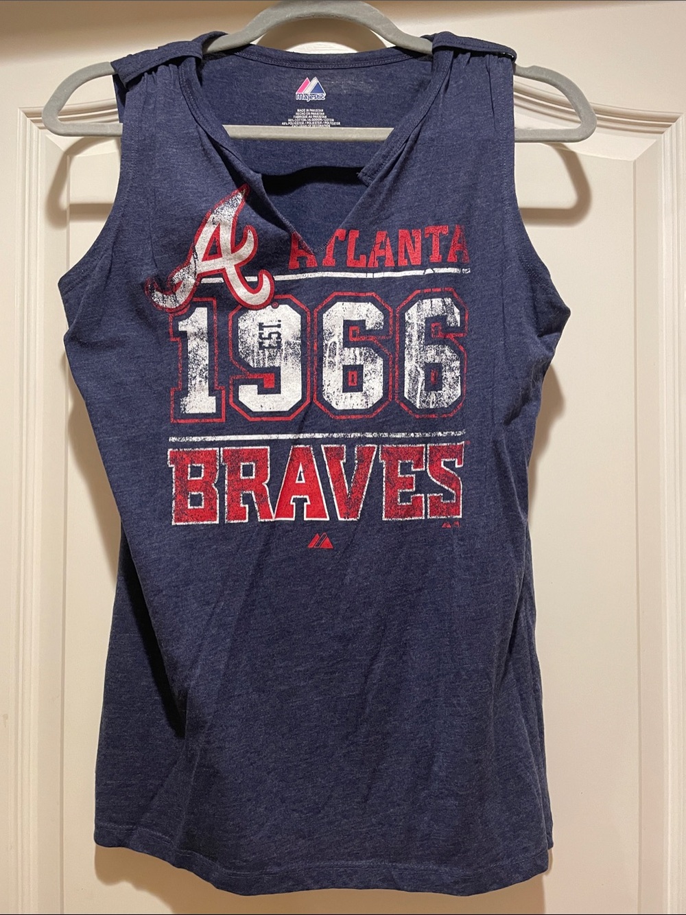 Majestic Navy Atlanta Braves '1966' Graphic women’s tank